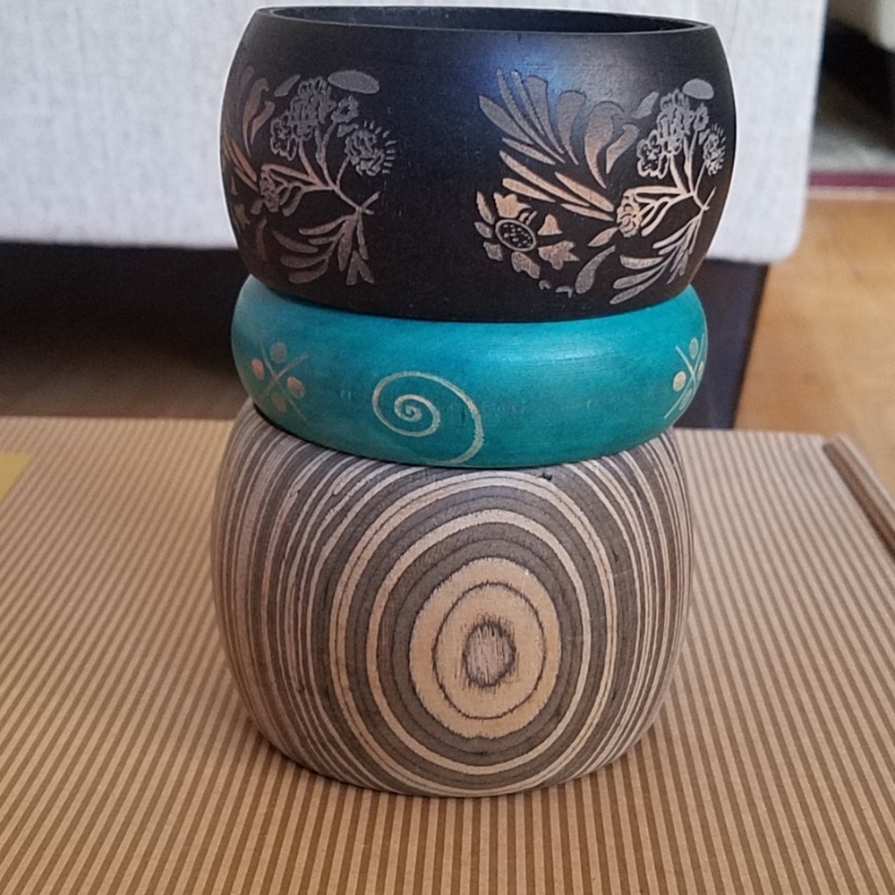 New Natural Boho Wooden Bracelets Set of 3